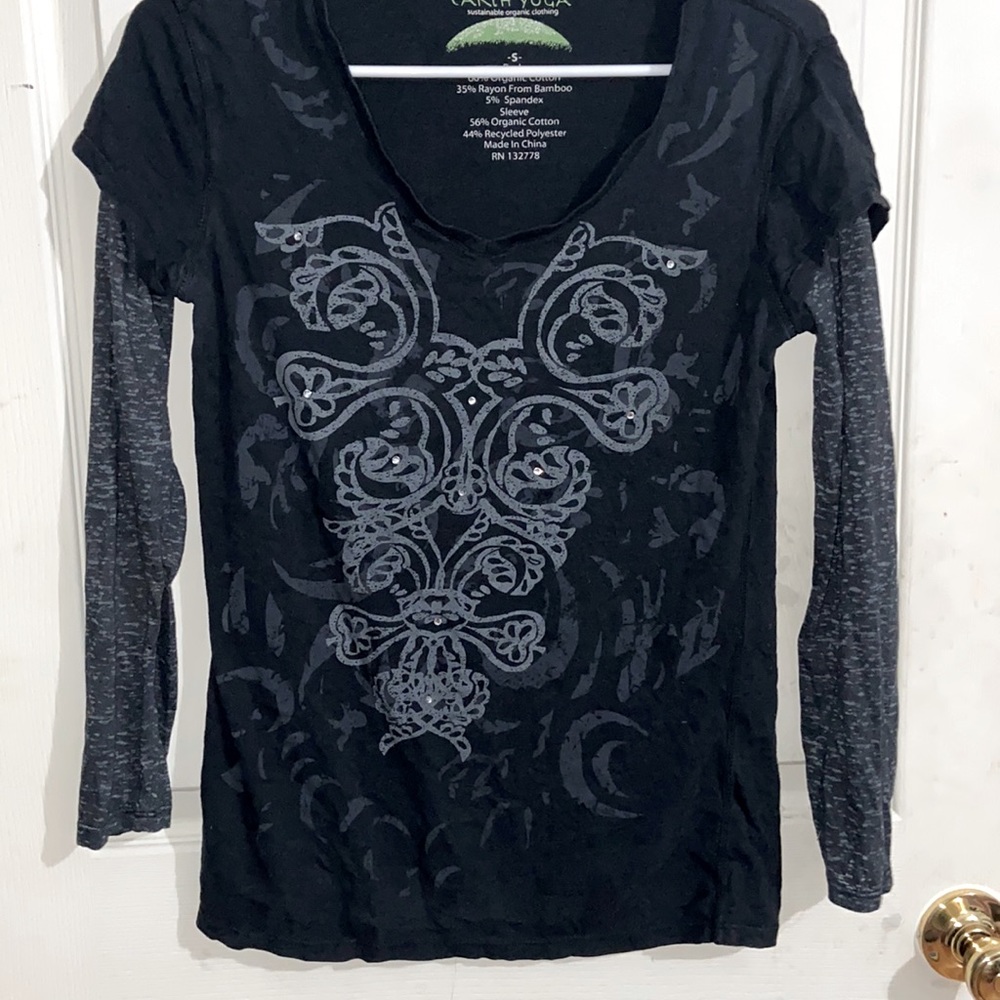Earth Yoga Long Sleeve Top